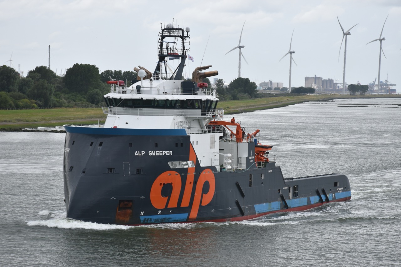 Anchor Handling Tug — West Africa Buyer